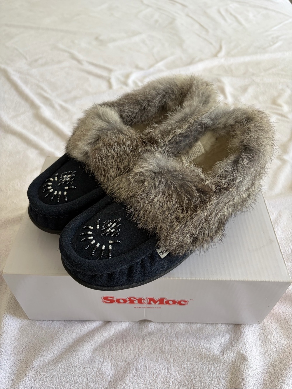 Women’s Black Faux Fur Moccasin Slippers